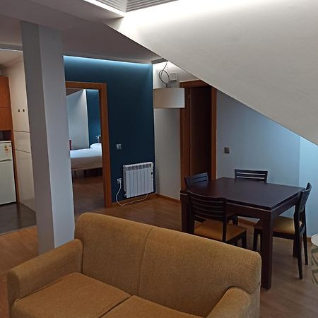 Apartamentos 19 Living León Exteriör bild